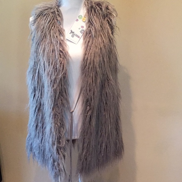 🆕 MUMU Gray Faux Fur Vest Lined Festival Wear - Picture 2 of 5